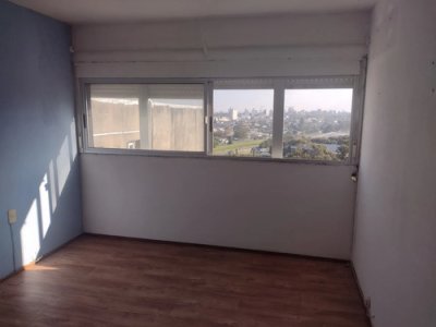 Venta Apartamento 1 Dormitorio Cochera Vista Despejada En Malvin Norte