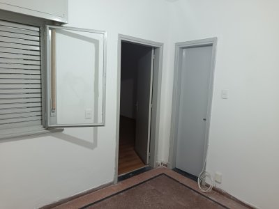 Excelente Apartamento De 1 Dorm Con Patio 