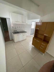 Muy Linda Casa De 1 Dorm Con Cochera 