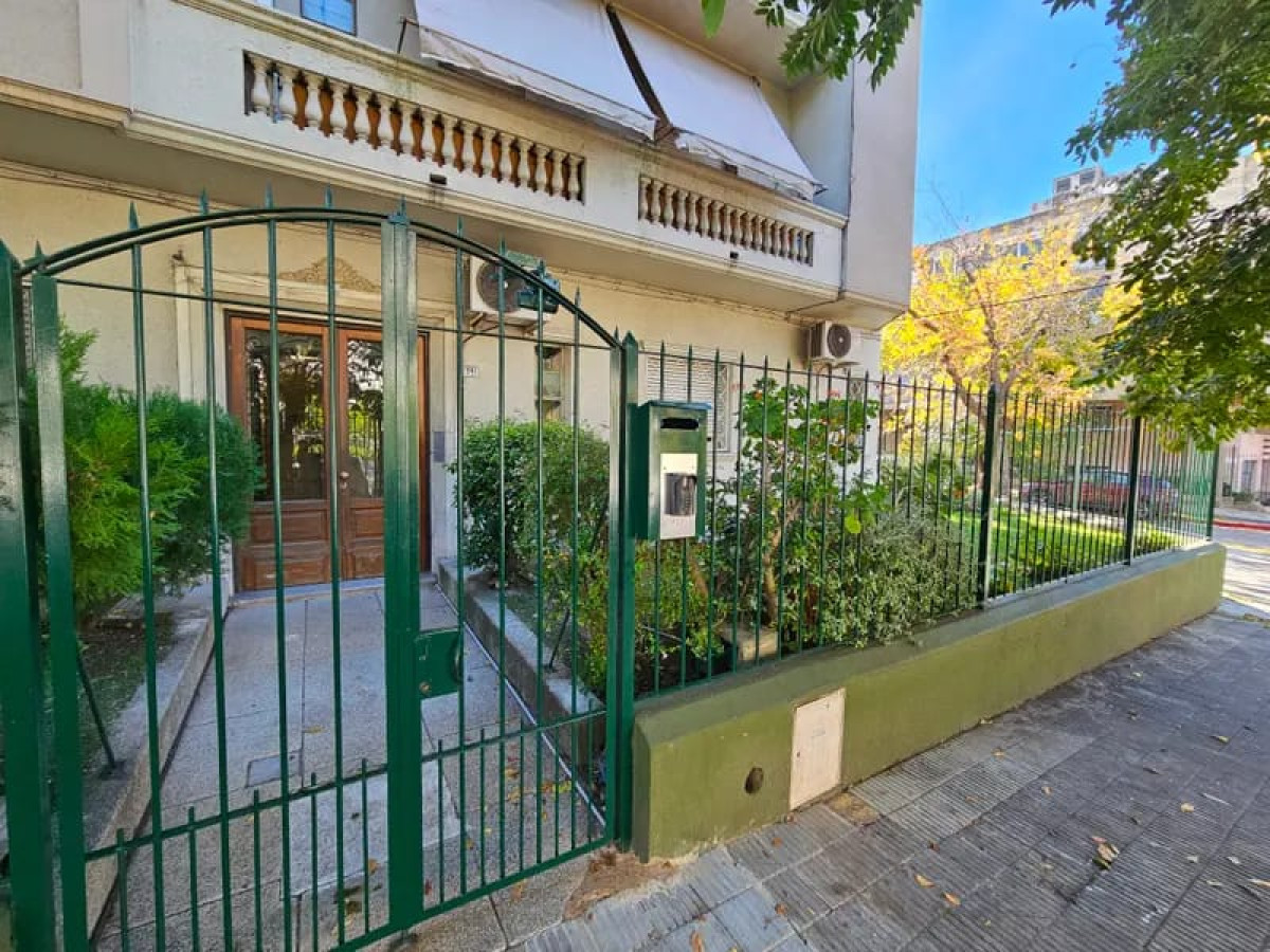 Hermoso Apartamento De 2 Dorm Con Patio y Lindo Jardin 
