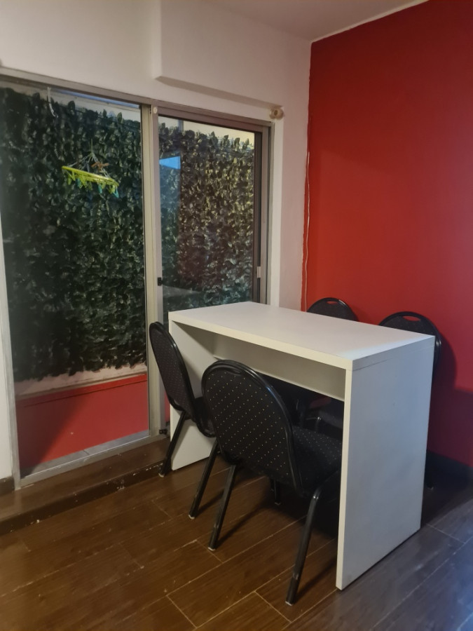 Alquiler Apartamento 2 Dormitorios Semiamoblado Terraza En Centro 