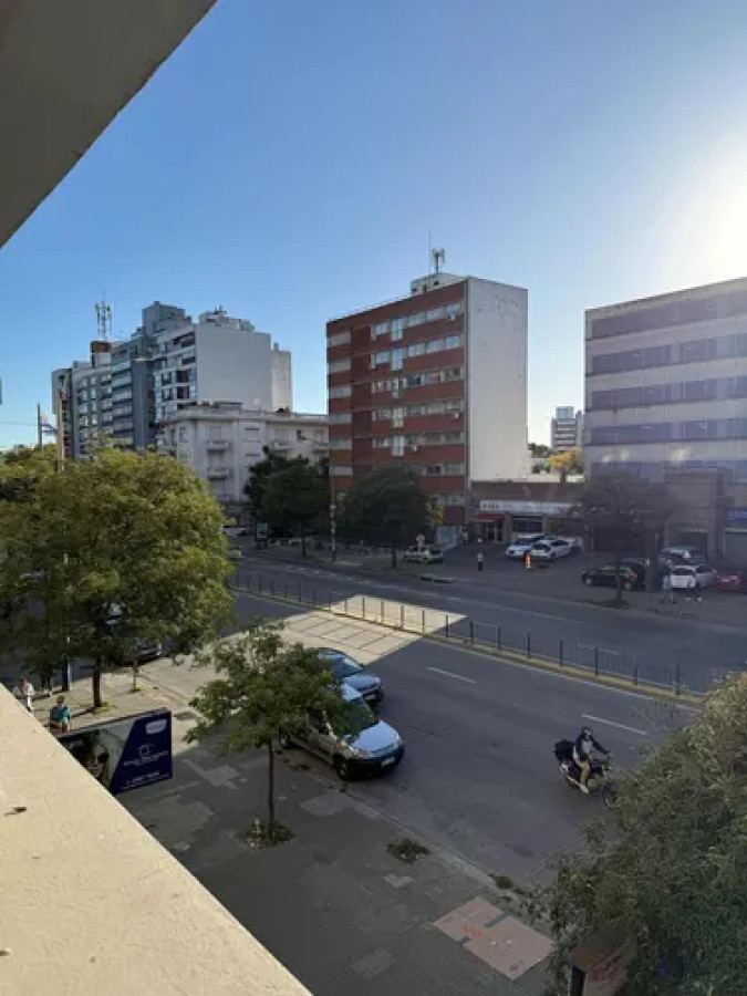 Alquiler Apartamento 1 Dormitorio Impecable, Tres Cruces