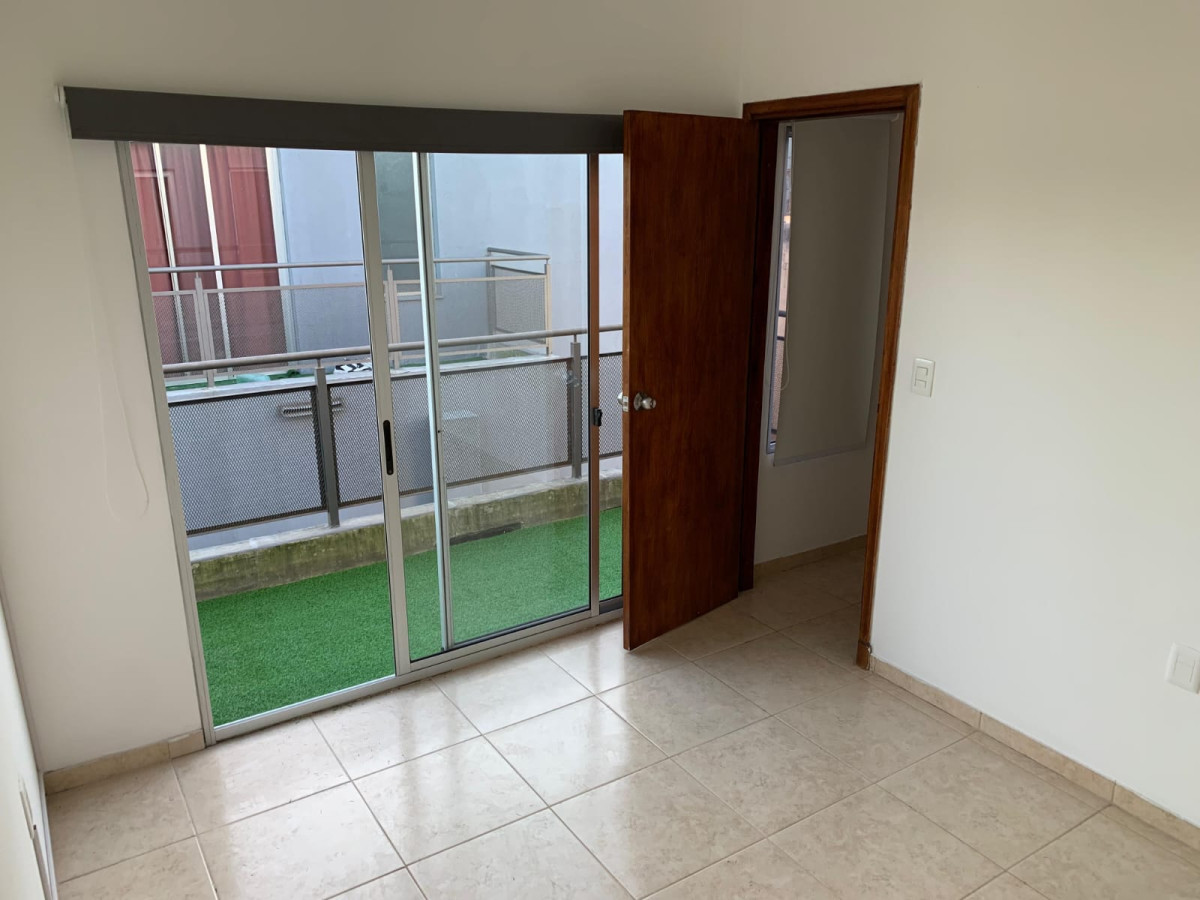 Alquiler Dúplex 2 Dormitorios Y Balcón Malvín Norte