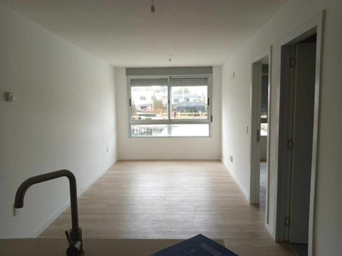 Alquiler Apartamento 1 Dormitorio A Metros Del WTC, Buceo