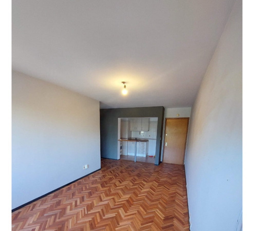 Apartamento En Alquiler De Un Dormitorio Cochera En Golf Towers