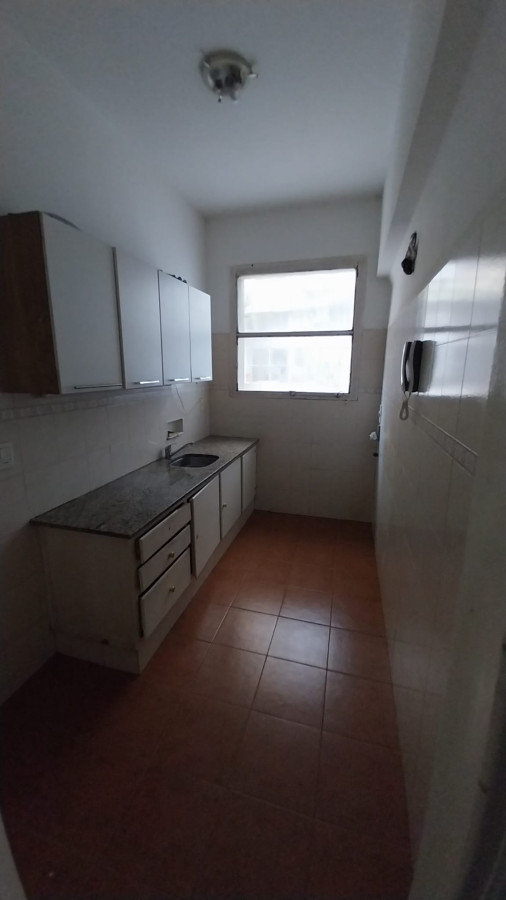 ALQUILER O VENTA DE APARTAMENTO DE DOS DORMITORIOS EN CIUDAD VIEJA 