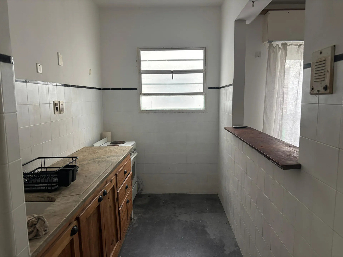 Alquiler Apartamento 1 Dormitorio Luminoso Gastos Bajos En Ciudad Vieja