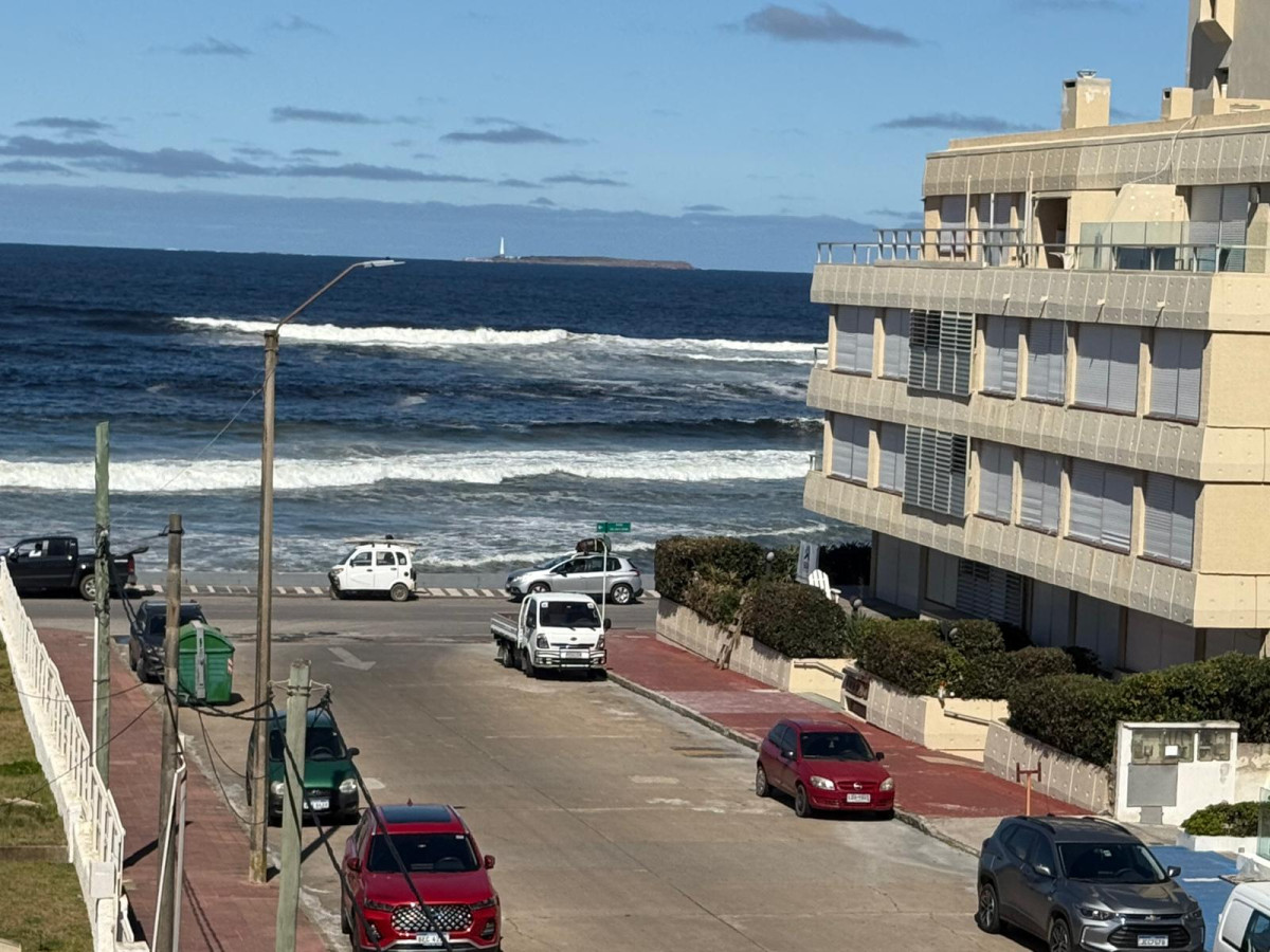 Venta O Alquiler Por Quincena Apartamento Amoblado 2 Dormitorios Garaje En Punta Del Este