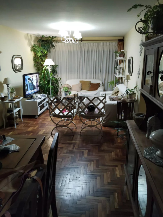 Apartamento En Venta Y Alquiler 3 Dormitorios. Cordon