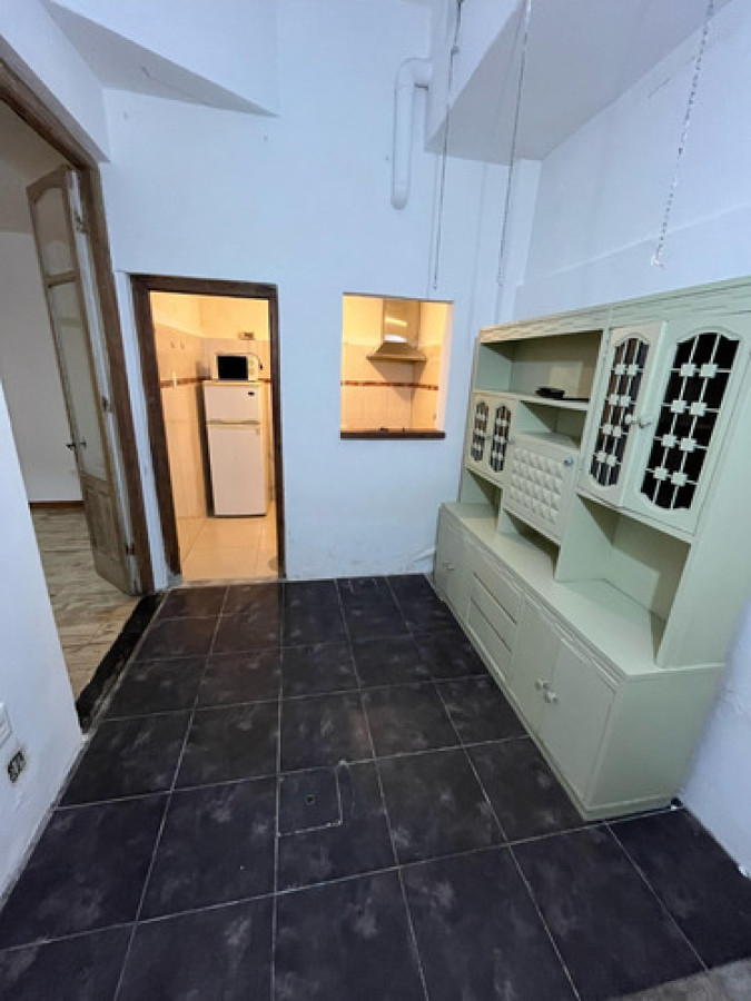 Venta Apartamento 2 Dormitorios En Tres Cruces Con Renta