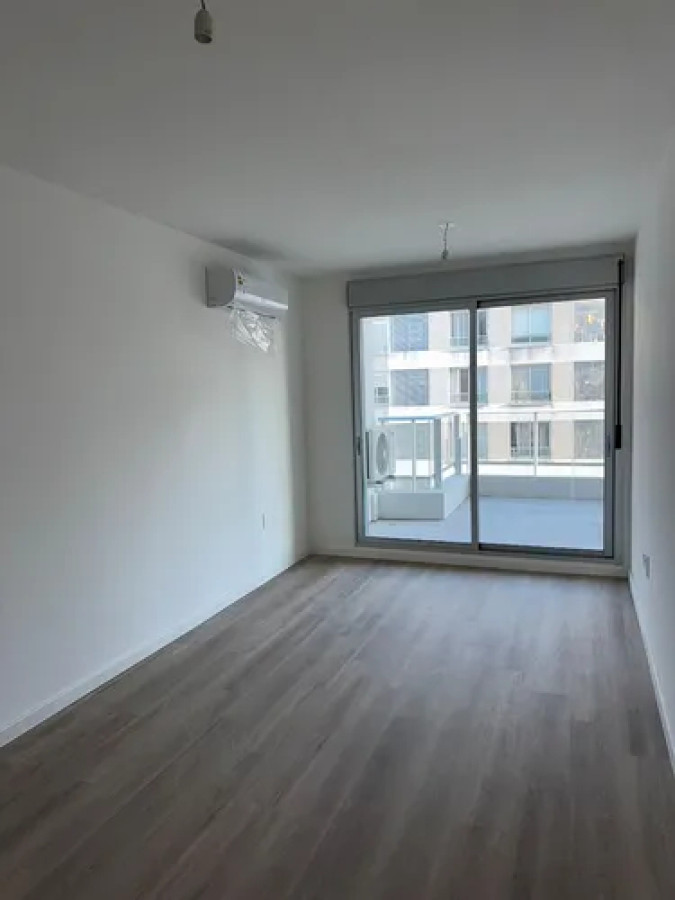 Hermoso Apartamento De Un Dormitorio Con Vestidor Y Garage En La Comercial