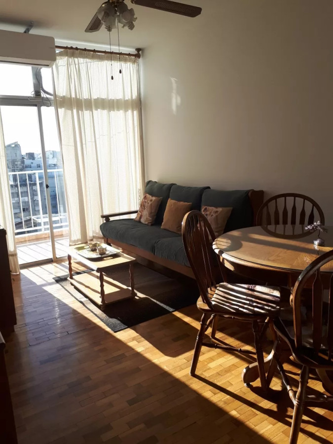 Alquiler Apartamento 1 Dormitorio Amoblado Con Balcón Centro