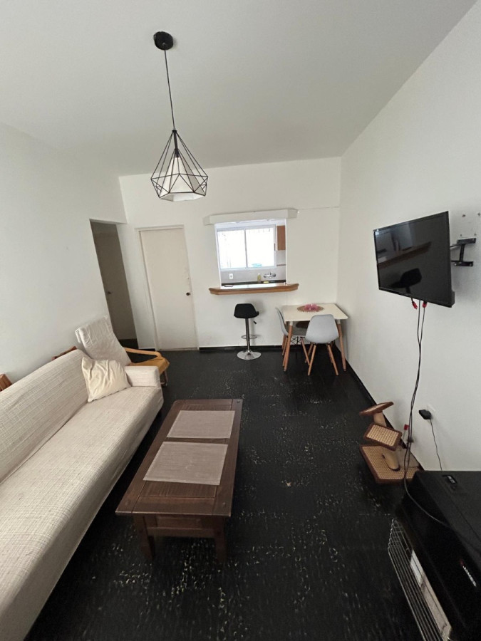 Alquiler De Apartamento 2 Dormitorios Planta Baja 