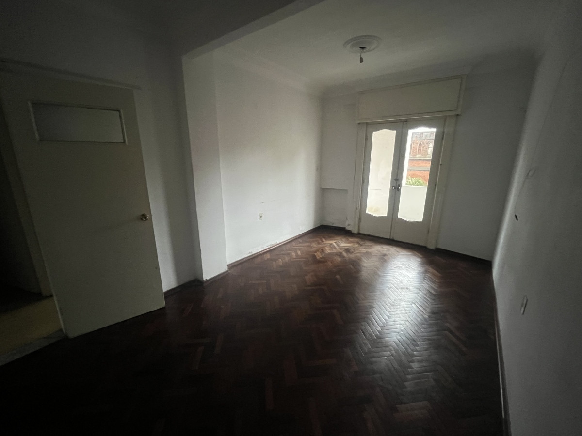Apartamento 3 Dormitorios y 2 Baños En Cordón 2 Balcones