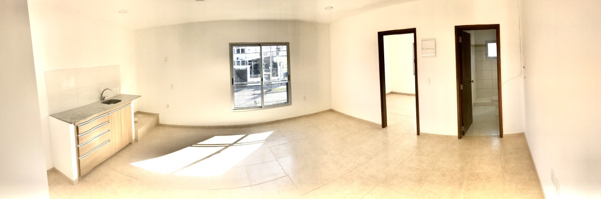 Alquiler apartamento 1 Dormitorio Cochera y Patio Malvin Norte 1 Cuadra Cmo. Carrasco