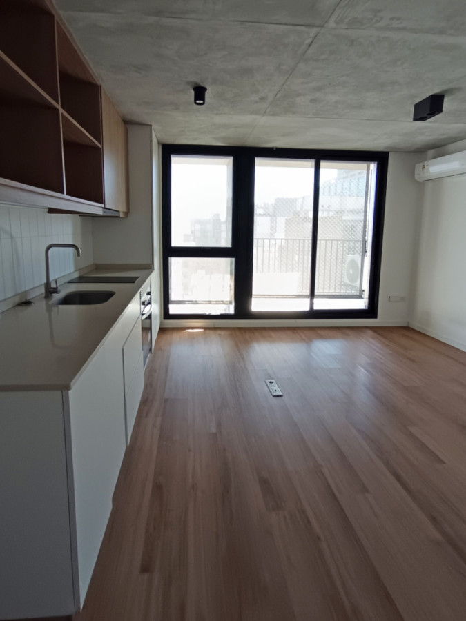 Alquiler Apartamento Nuevo De 1 Dormitorio Con Balcón Contrafrente En Centro