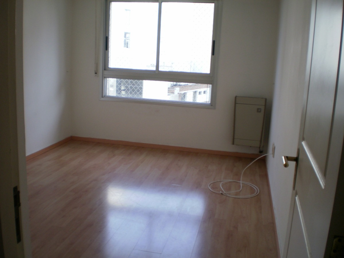 Alquiler Apartamento 2 Dormitorios Balcón Tres Cruces