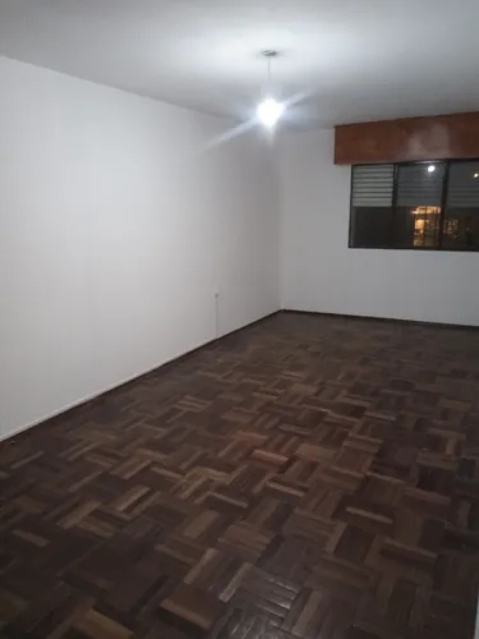 Comodo Apartamento De 3 Dormitorios  En Tres Cruces 