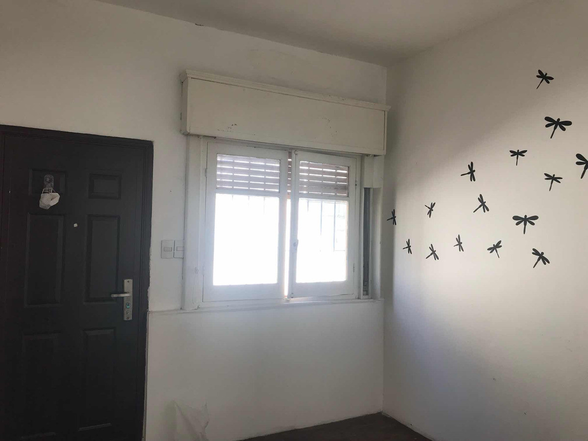 Se Alquila Apartamento 2 Dormitorios Patio SIn Gastos En La Teja