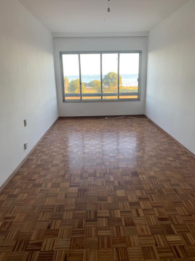 Hermoso Apartamento De 3 Dorm y 2 Baños Malvin