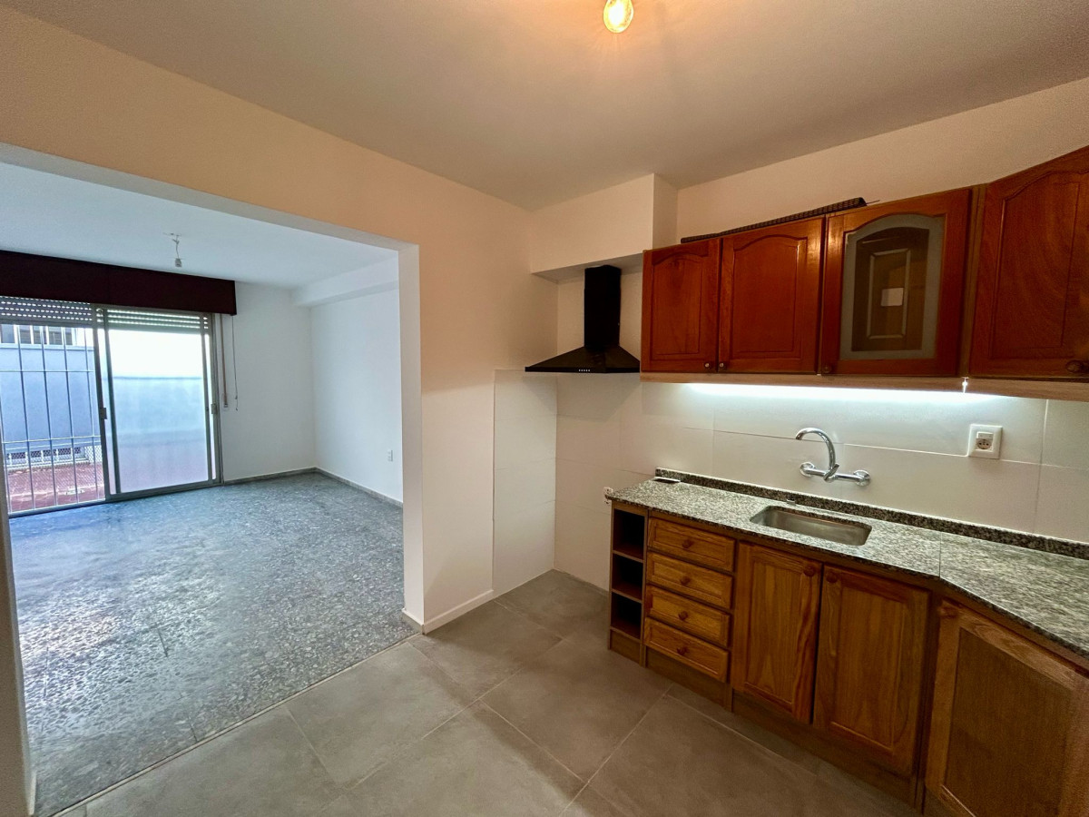 Muy Lindo Apartamento 2 Dorm A Estrenar Con Patio