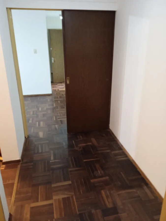 Alquiler Apartamento Interno 1 Dormitorio Luminoso En Centro