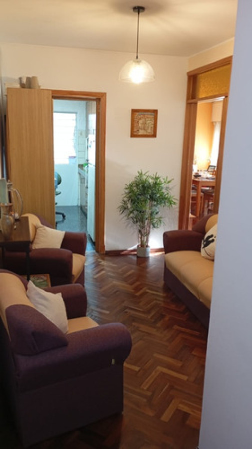 Lindo Apartamento De 2 Dorm Con Garaje