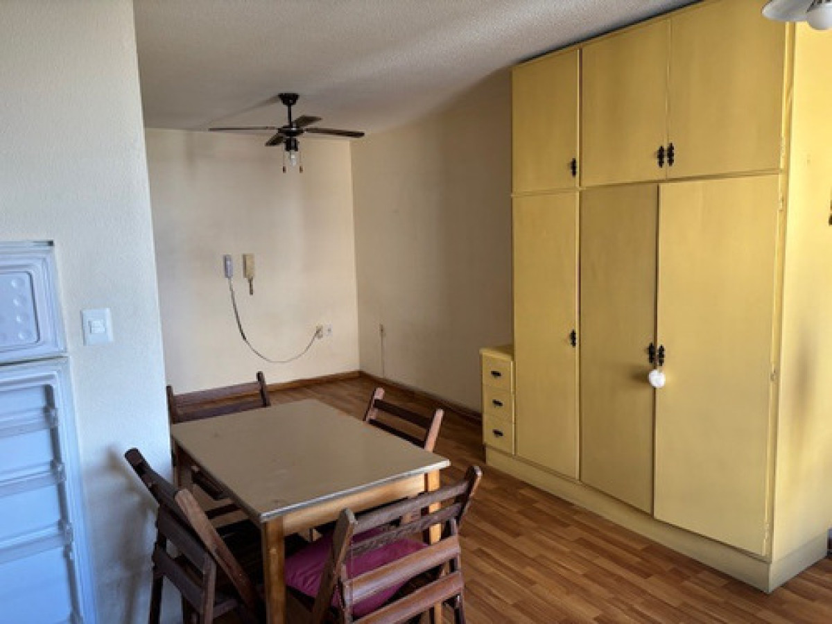 Confortable Monoambiente Con Terraza En Zona Tres Cruces