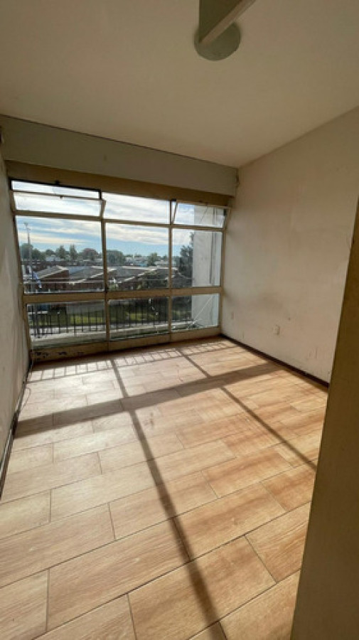 Lindo Apartamento De 1 Dorm Con Balcón 