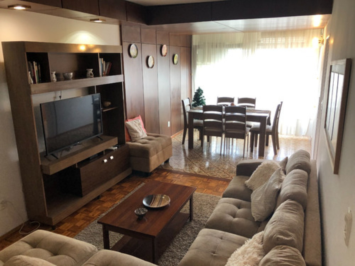 Alquiler Apartamento 2D Punta Carretas Frente Al Mar Amoblado Y Equipado