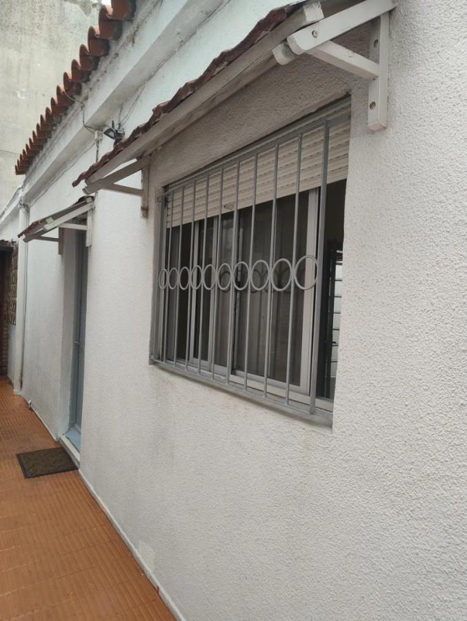 Alquiler Apartamento De 1 Dormitorio Con Patio Muy Luminoso En Punta Carretas
