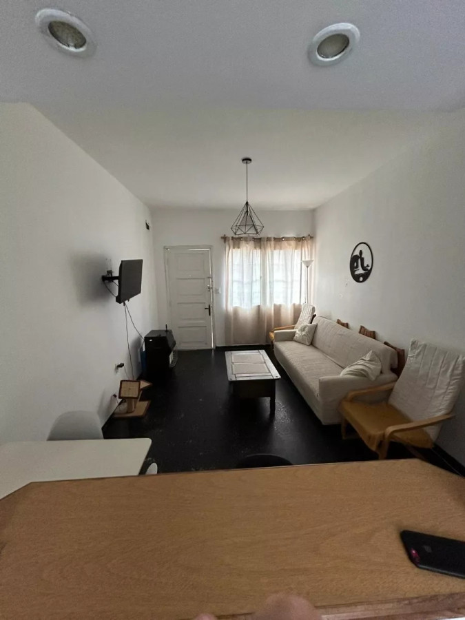 Alquiler Apartamento De 2 Dormitorios Patio En Malvín Norte