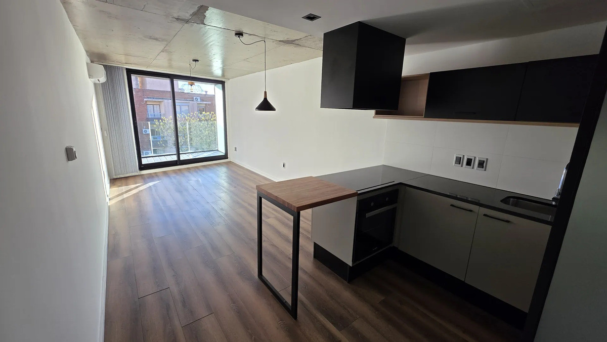 Alquiler Apartamento De 1 Dormitorio Balcón Al Frente Muy Luminoso Garaje En Pocitos Nuevo