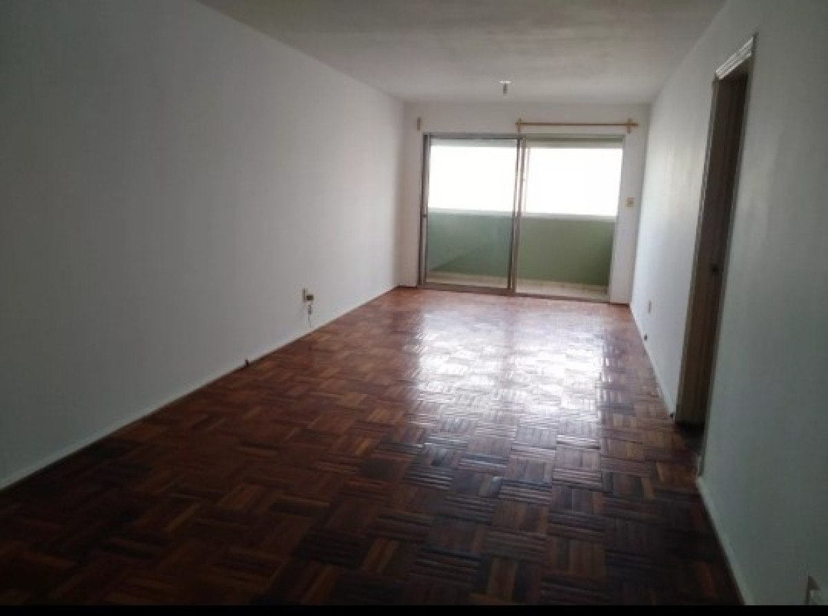 Hermoso Apartamento De 2 Dorm Con Garaje