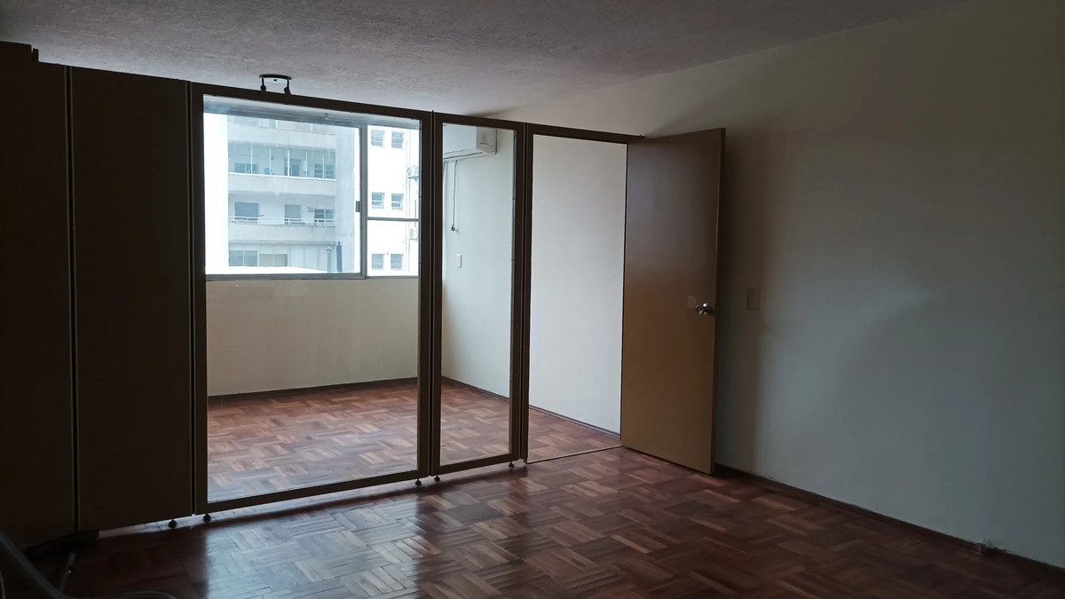 Alquiler Monoambiente Con Mampara Divisoria Cordón Luminoso