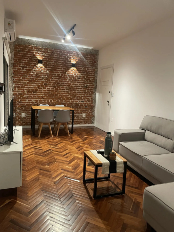 Alquiler Apartamento 2 Dormitorios 2 Patios En Pocitos