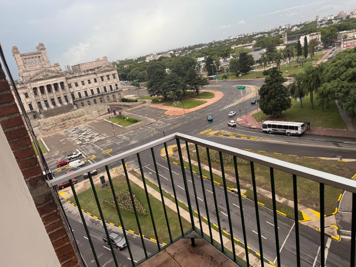 Alquiler De Apartamento 3 Dormitorios Terraza Aguada