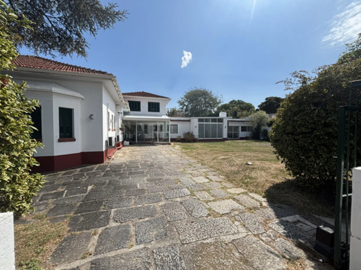 Alquiler Casa A Metros De Arocena Uso Profesional O Empresa