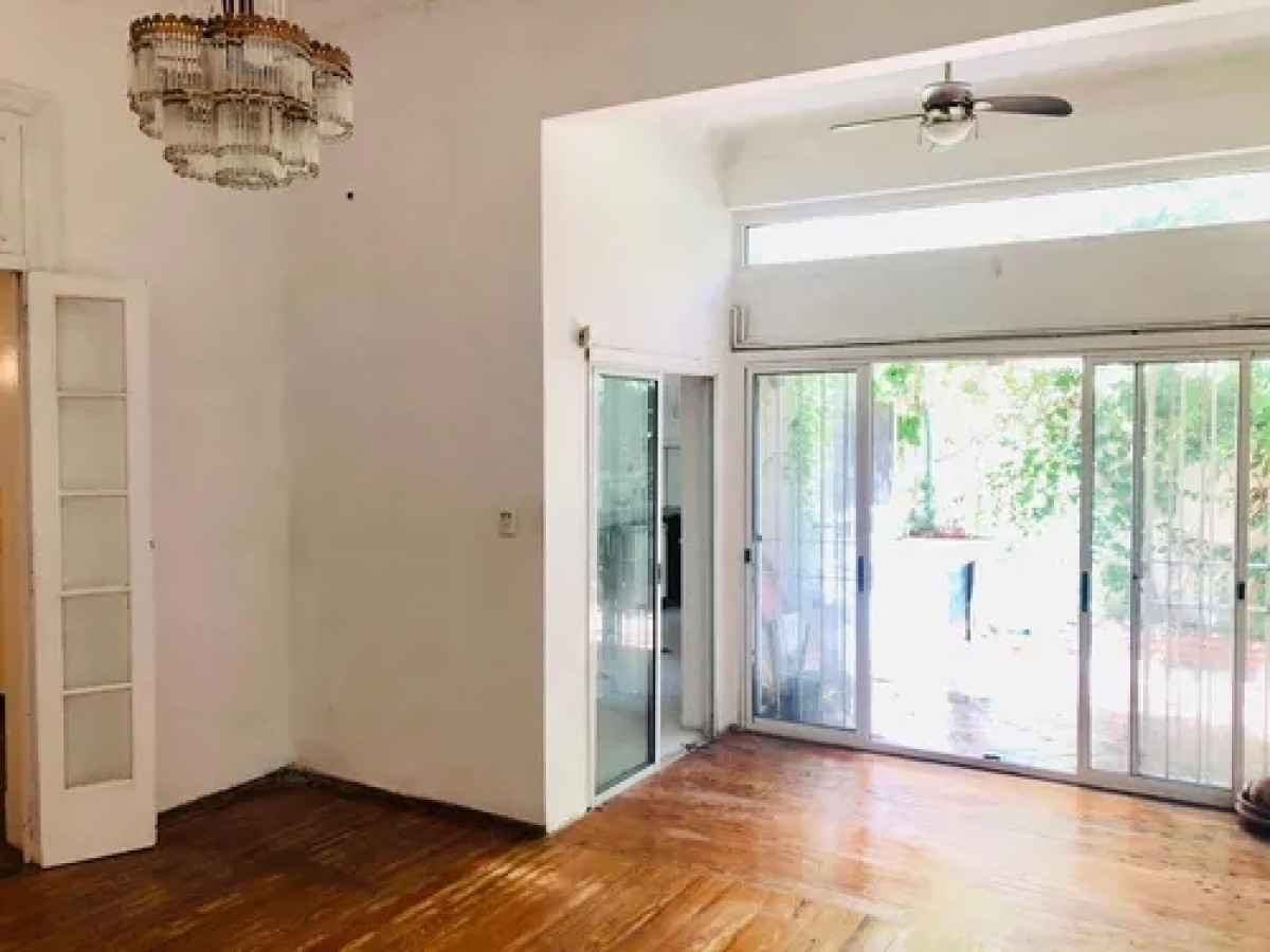 Venta Casa Amplia De 5 Dormitorios 4 Baños Garaje Punta Carretas 
