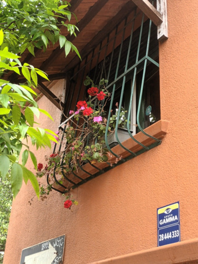 Casa 4 Dormitorios 2 Baños Garage Parrillero Parque Rodó