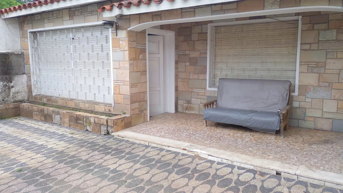 Alquiler Casa 3 Dormitorios Cochera En Sayago
