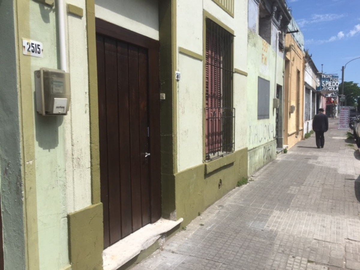 Alquiler Casa 3 Dormitorios Amplia Con Patio Y Parrillero En Unión