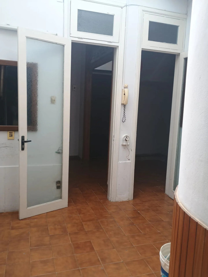 Alquiler Casa De 2 Dormitorios Buena Ubicación En Parque Rodó
