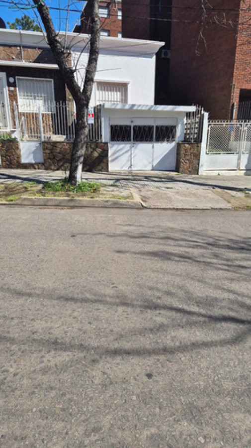 Casa Remodelada 2 Dormitorios Patio Cochera En Atahualpa