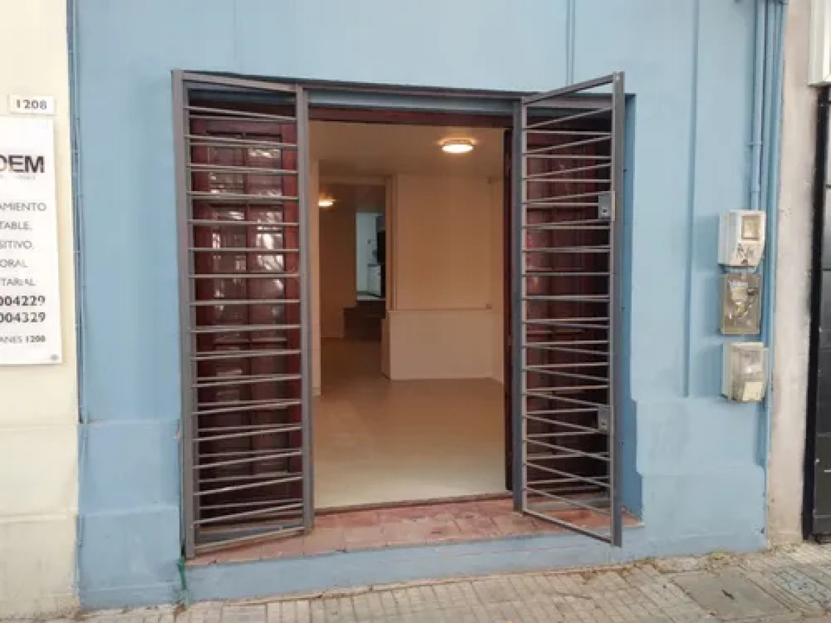LOCAL COMERCIAL EN ZONA CORDON, GRAN OPORTUNIDAD.