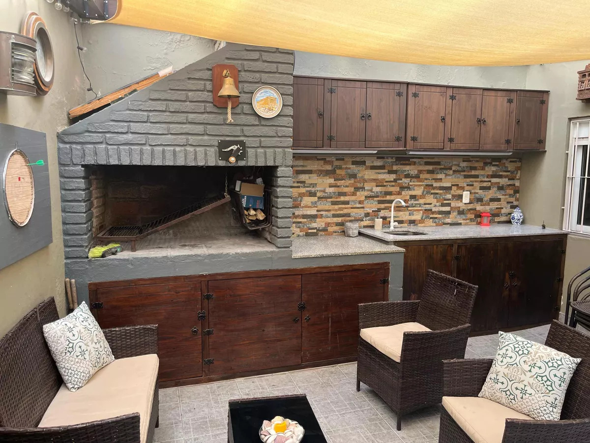 Venta Casa 2 Dormitorios Patio Parrillero Sin Gastos Pocitos