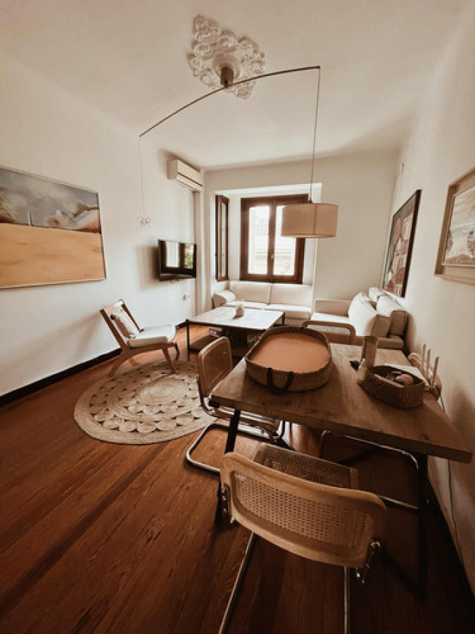 HERMOSA CASA EN ALQUILER EN POCITOS 2 DORMITORIOS, 2 BAÑOS Y GARAJE!