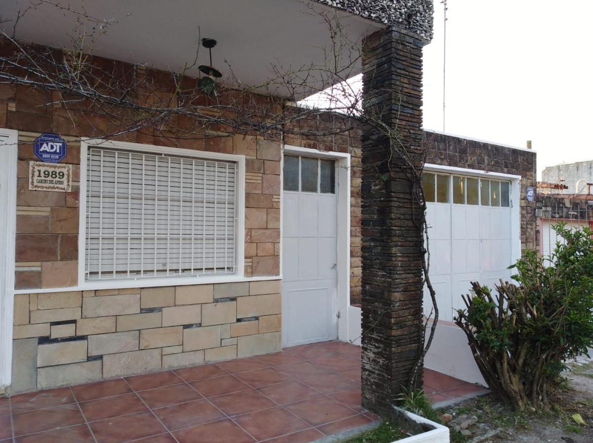 Excelente Casa De 3 Dormitorios 2 Baños Garaje Para 2 Autos