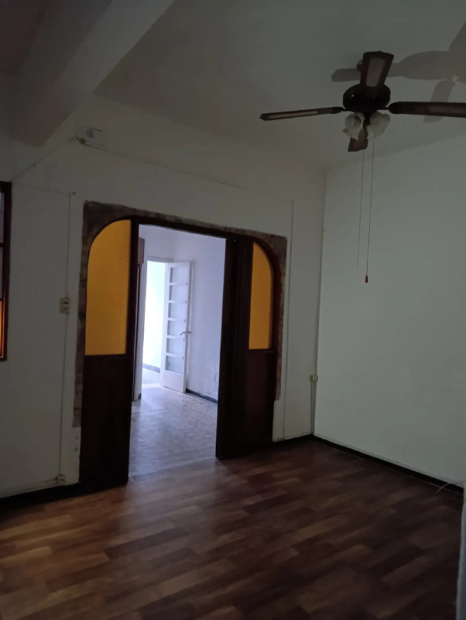 Alquiler Casa Al Frente De 1 Dormitorio Sin Gastos Comunes En Tres Cruces