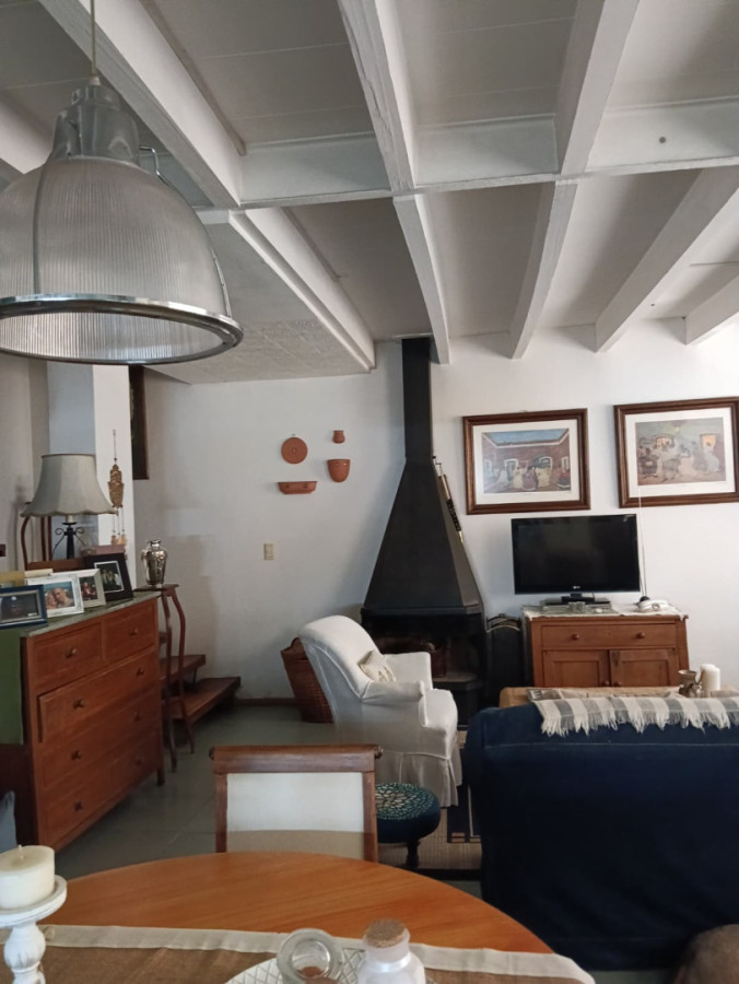 ALQUILER AMPLIO APTO TIPO CASA EN EL PRADO AMUEBLADO 3 DORMITORIOS 2 BAÑOS Y COCHERA!